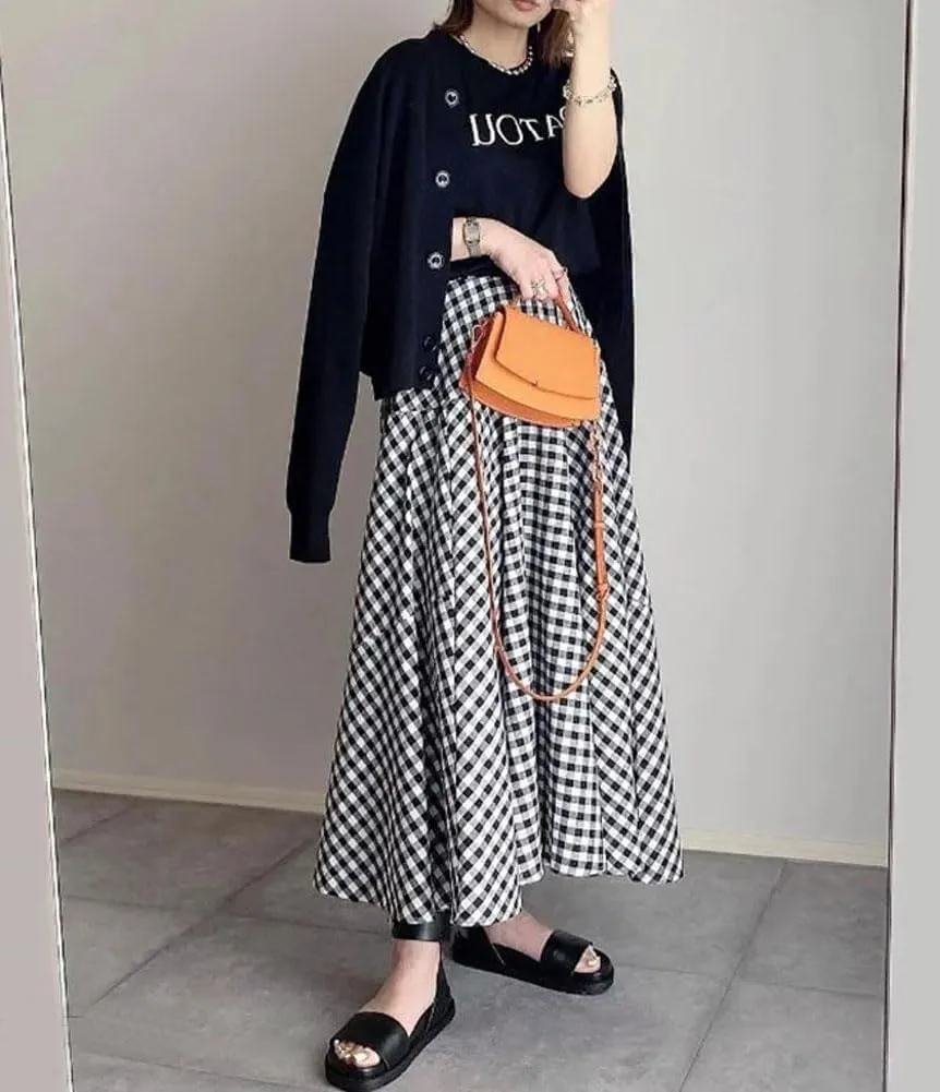 chouyatou Women's Retro Plaid A Line Midi Skirt Gingham High Elastic Waisted Pleated Swing Long Skirt