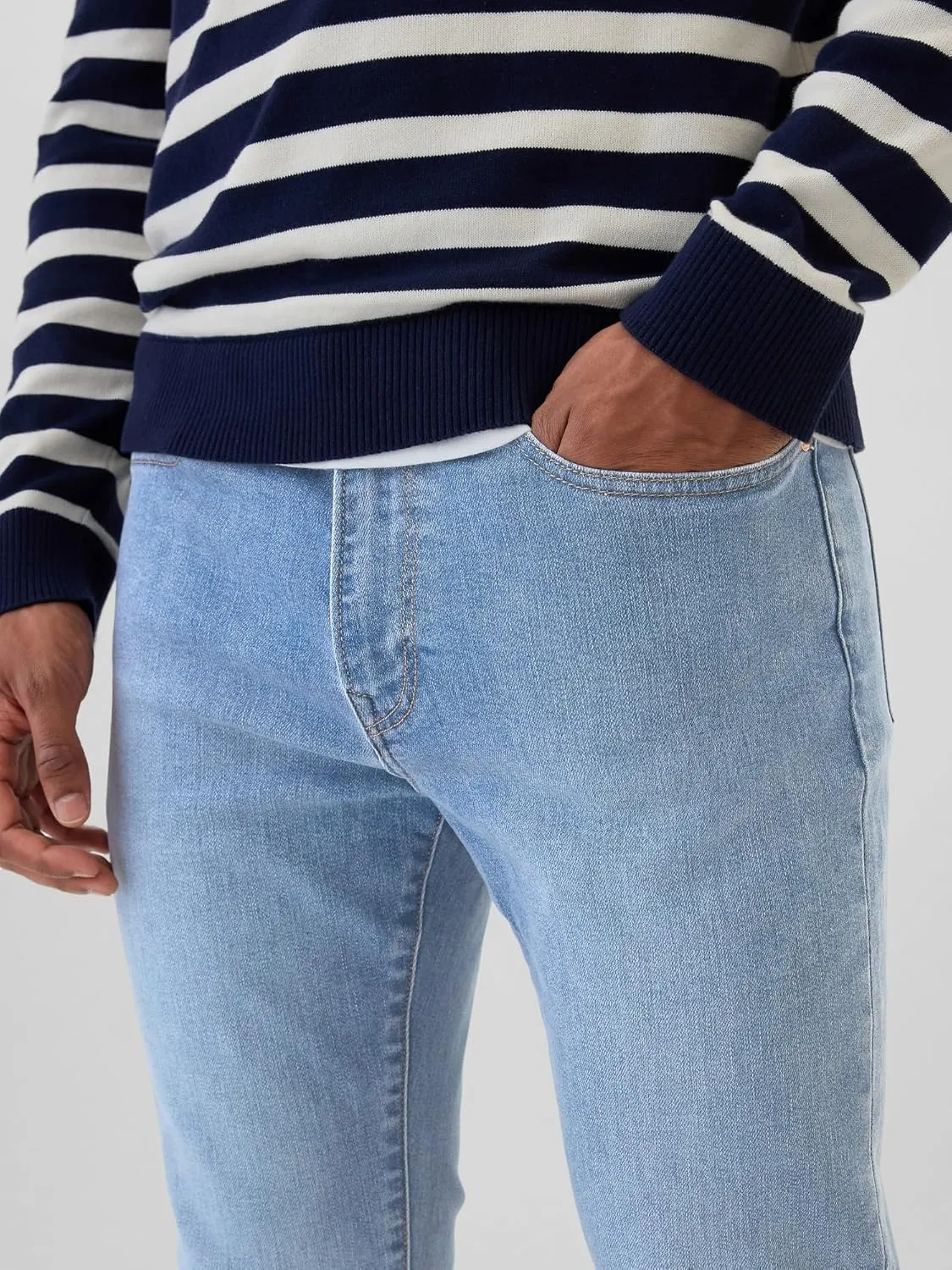 GAP Men's Athletic Slim Fit Jeans