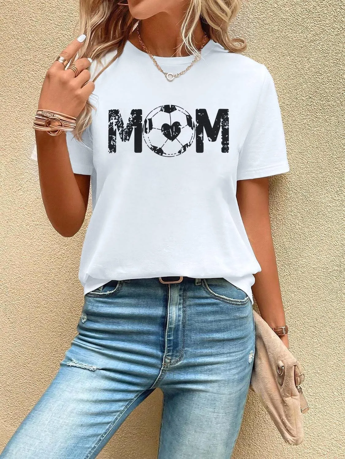 Women Soccer Mom Shirt Game Day Football Shirts Mom Letter Printed Graphic Tee Soccer Ball Mom Life Causal Top