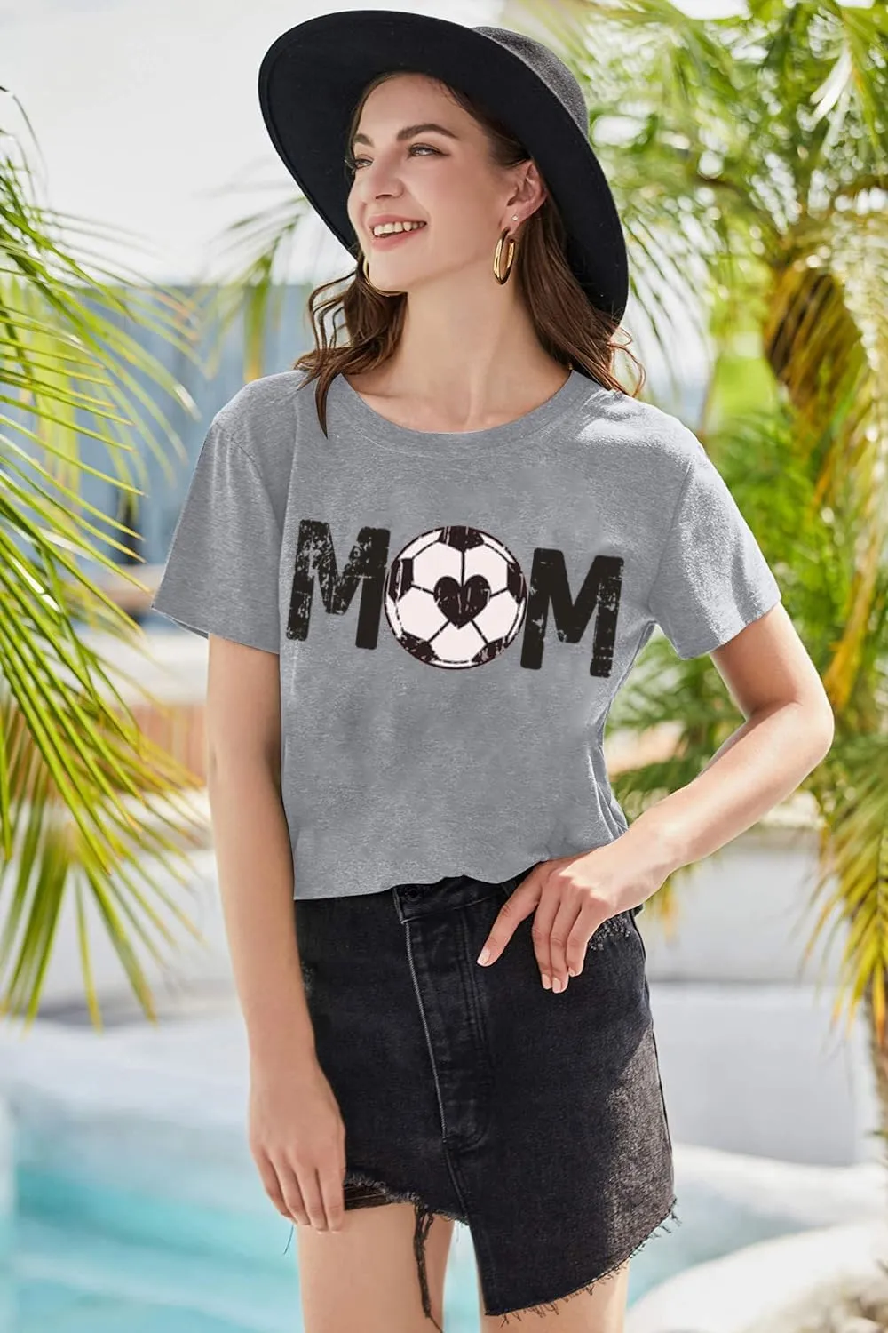 Women Soccer Mom Shirt Game Day Football Shirts Mom Letter Printed Graphic Tee Soccer Ball Mom Life Causal Top